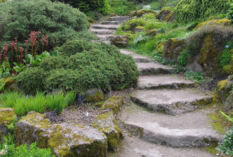 Создание и оформление садовых ступеней и лестниц 